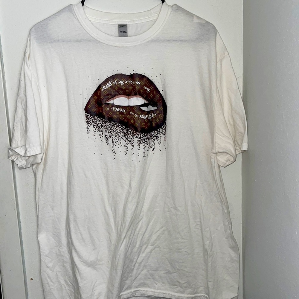 LV T-shirt